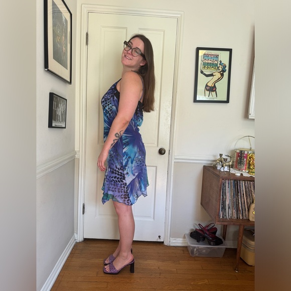 Y2K Vintage Blue Fairy Dress with Abstract Floral Print and Asymmetrical Hem - Picture 2 of 7